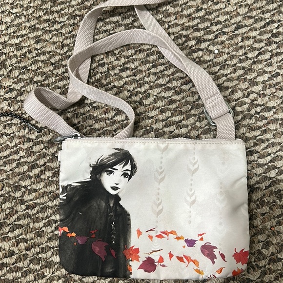 Frozen 2 Anna Kipling Crossbody PurSe - Picture 1 of 3